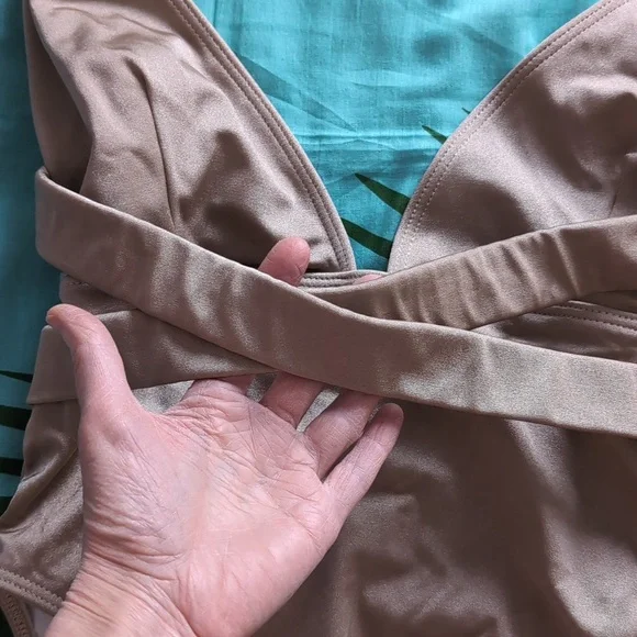 NWOT ASOS SWIMSUIT - Picture 5 of 14